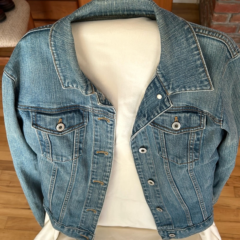 Women’s Gap stretch denim jacket Medium